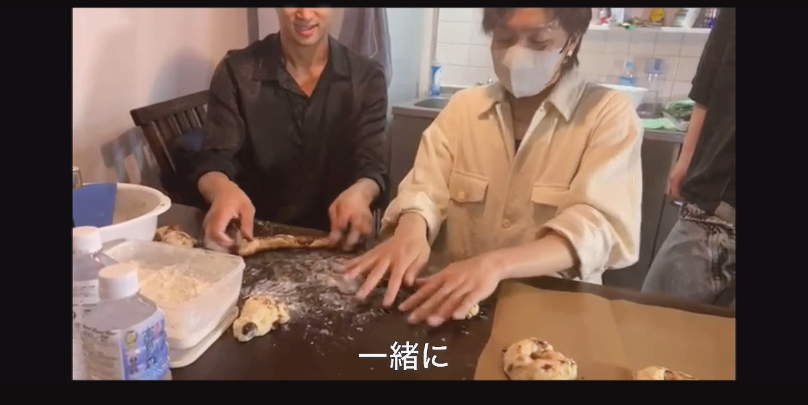 KOUNOSUKE パン作りキャス　切り抜き