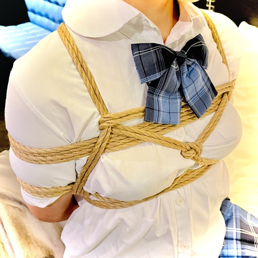 MATSU（マツ） 制服コス後手