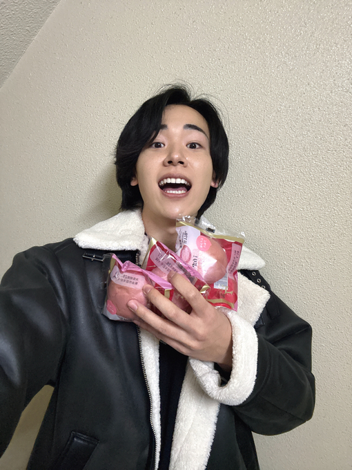 NAGI(ナギ) いいイチゴの日