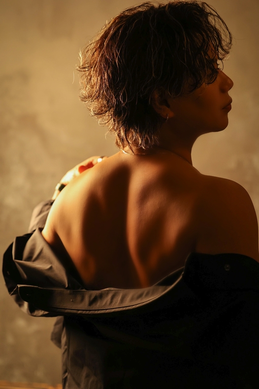 TOUYA（トウヤ） ベッドで