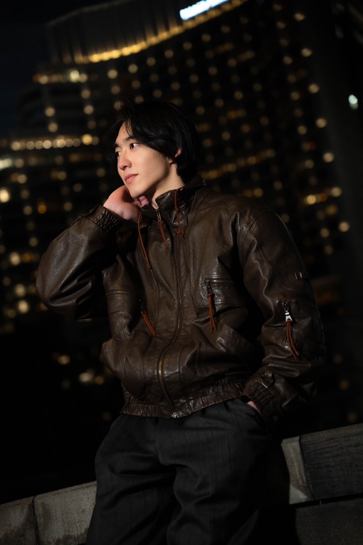 RAN（ラン） ホテルをバックに撮影しました📸