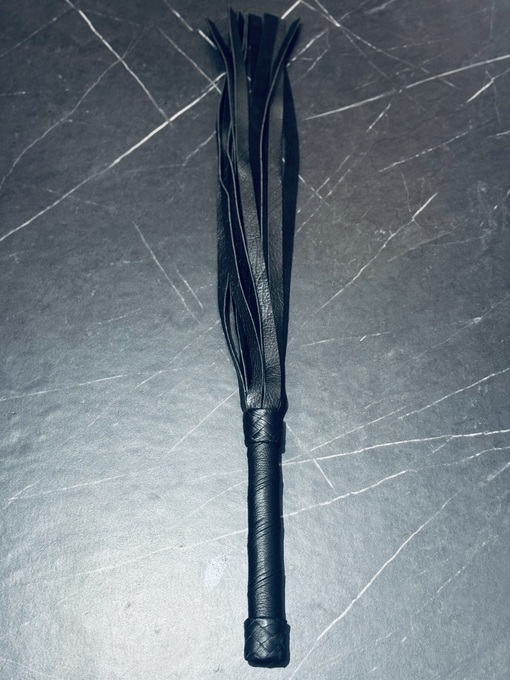 IORI（イオリ） 鞭購入