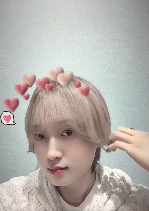 SENA（セナ） 金髪