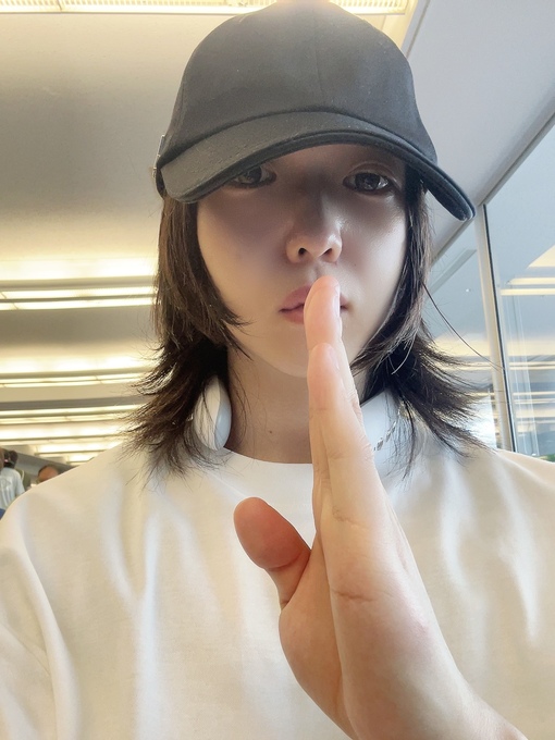 RIHITO（リヒト） ３日くらい海外おるけん返信激遅です🙏🏻